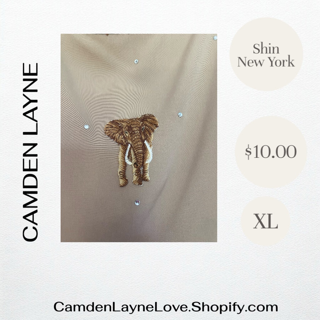 Shin Tan Embroidered Blouse