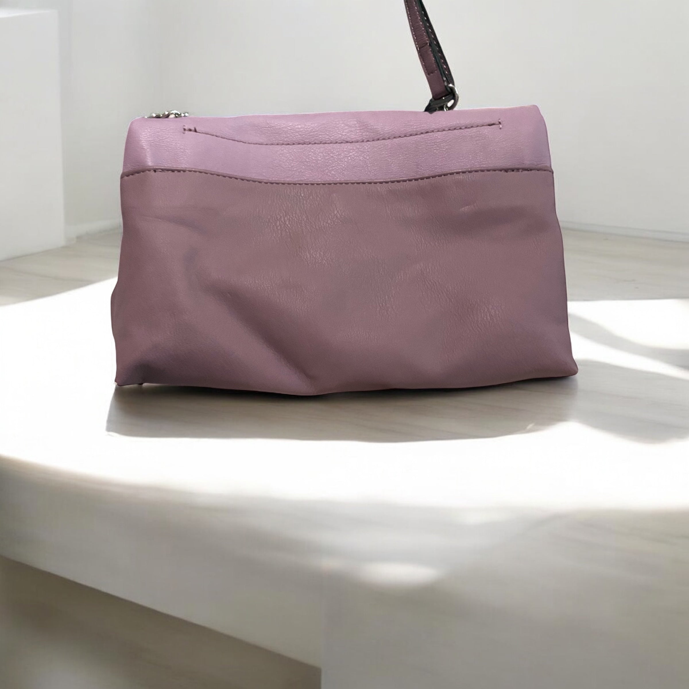 Simply Vera - Camden Layne