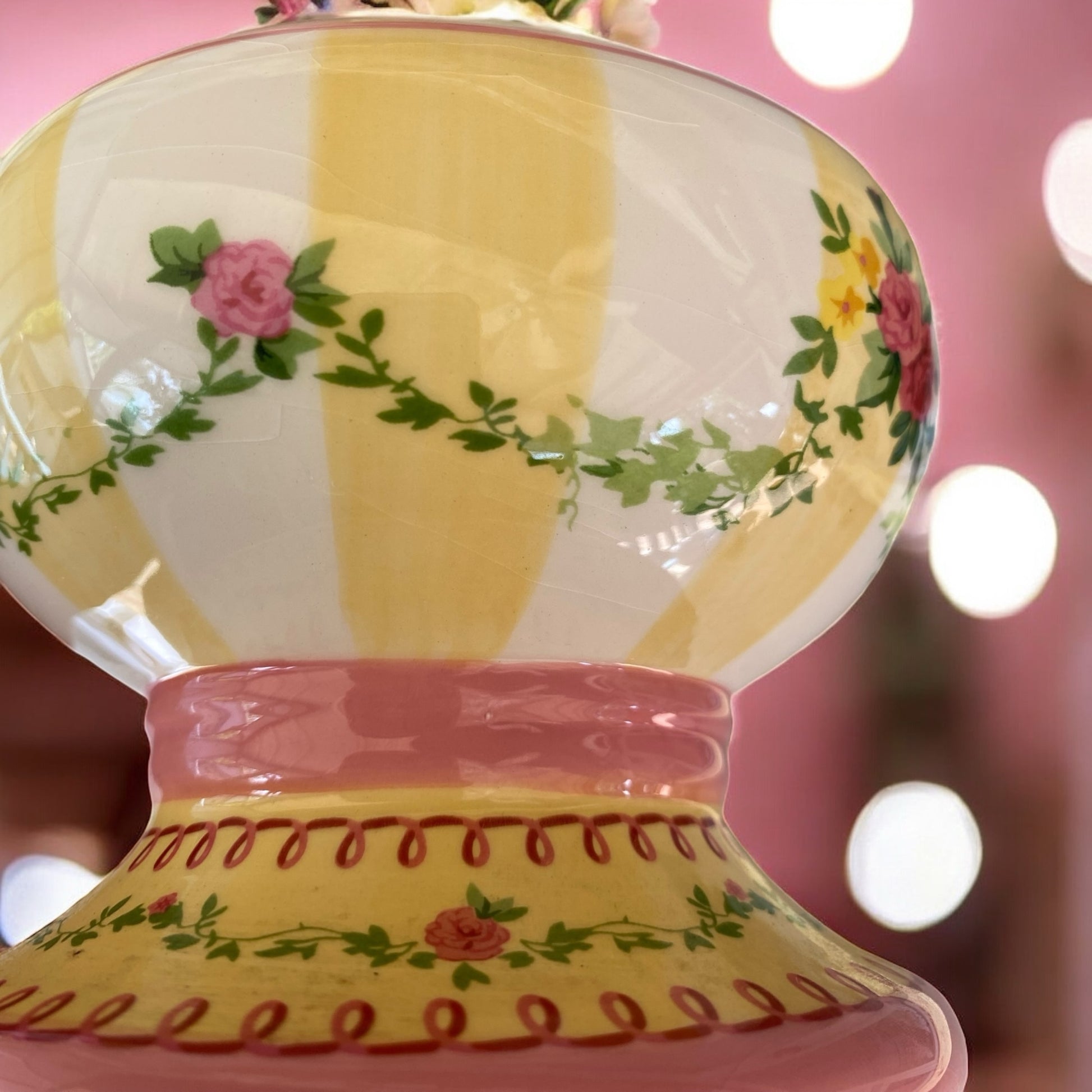 French Cottage Vase - Camden Layne