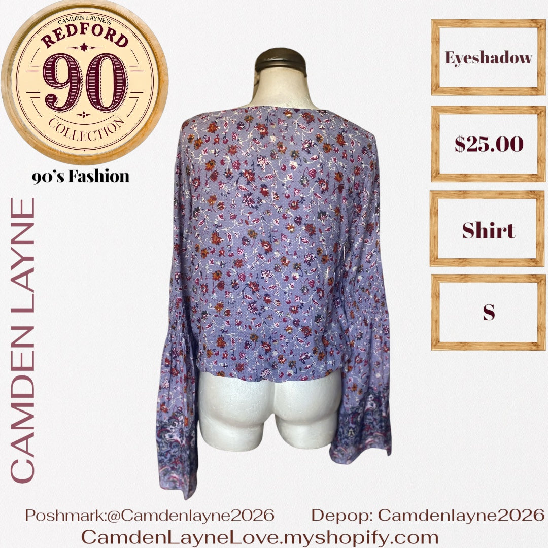 Eyeshadow Bell Sleeve Floral Top