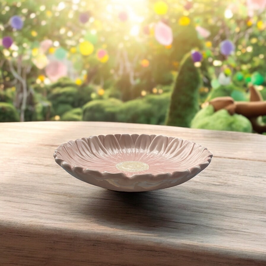 Daisy Love Dish - Camden Layne