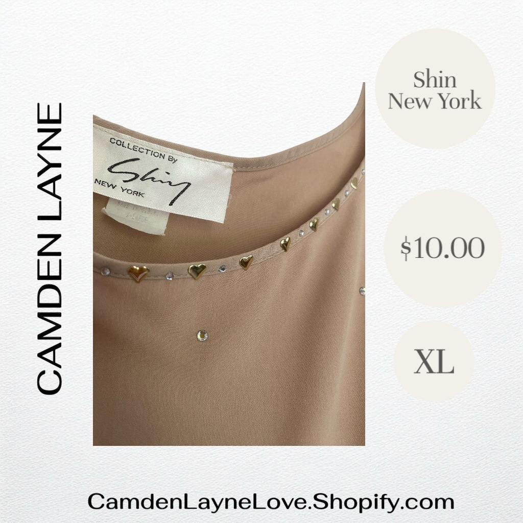 Shin Tan Embroidered Blouse