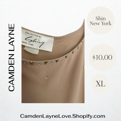 Shin Tan Embroidered Blouse