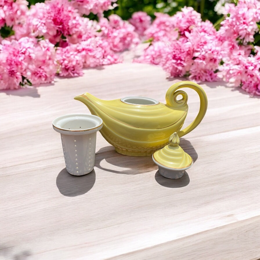 Vintage Hall Gold Trim Aladdin Teapot With Diffuser - Camden Layne