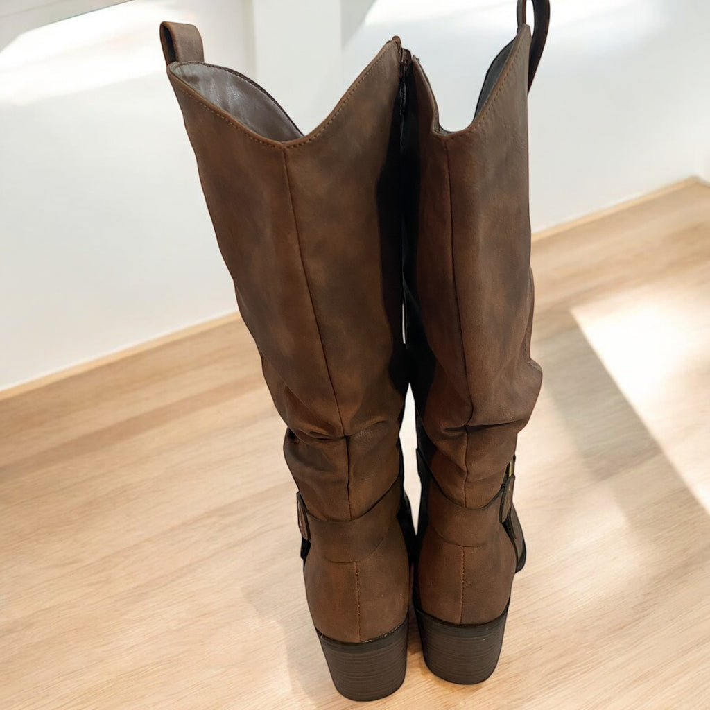 Sally - Camden Layne