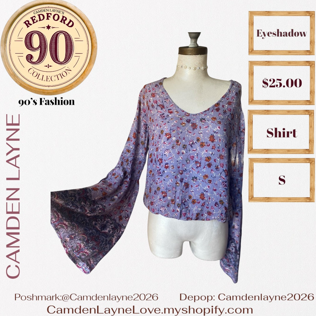 Eyeshadow Bell Sleeve Floral Top