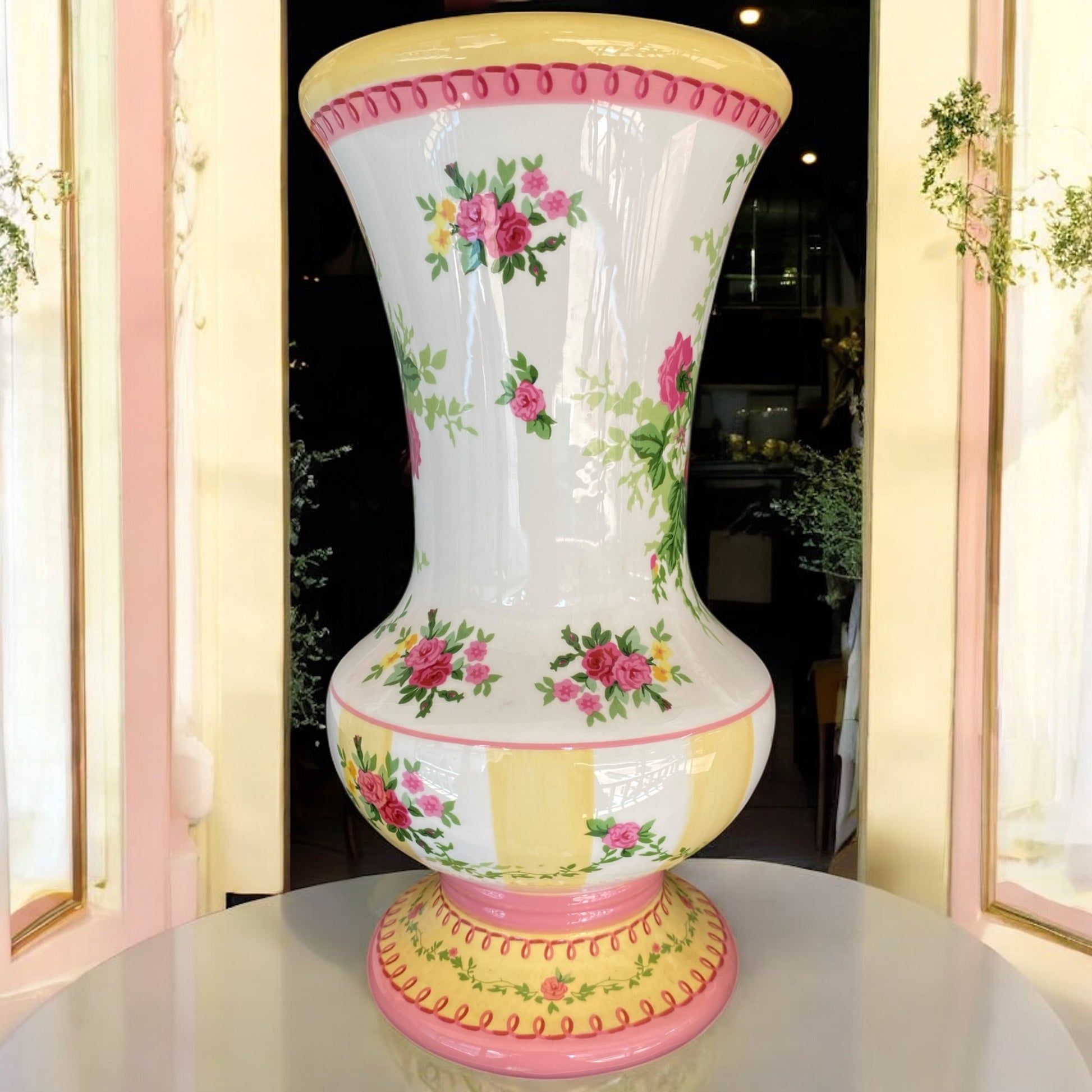 French Cottage Vase - Camden Layne